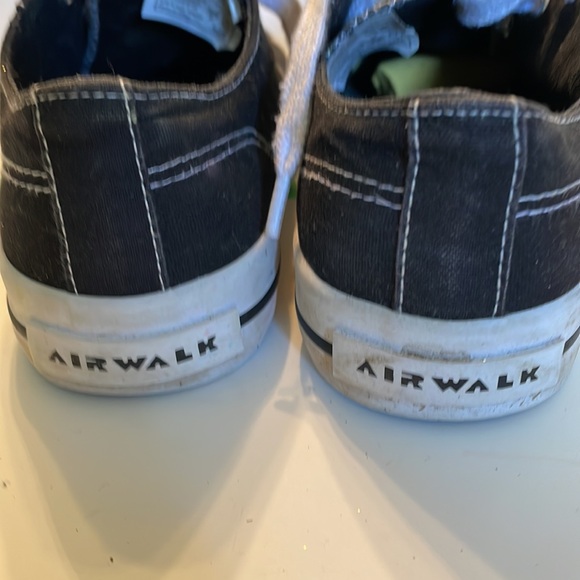 Ladies Airwalk sneakers, black, size 7 - Picture 5 of 7